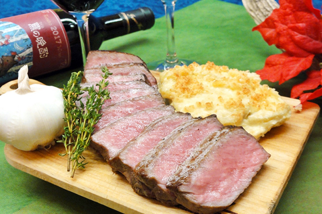 道産牛肉のステーキ